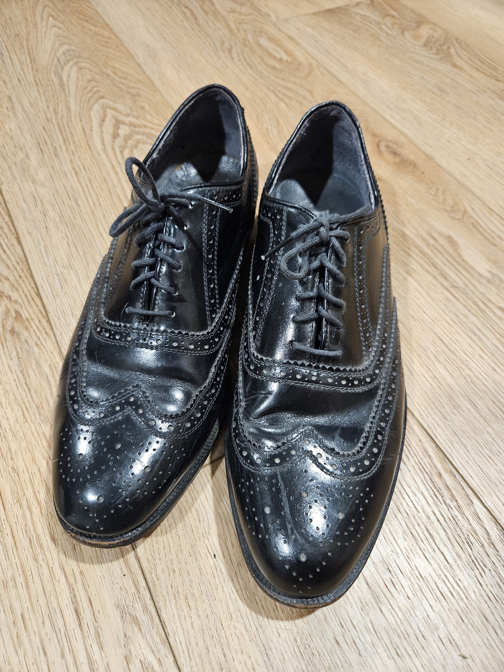 Men's Black Wingtip Brogue Derby Dress Shoes